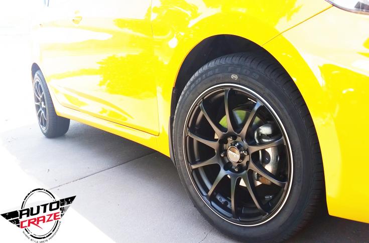 FORD FOCUS 5 STUD HALO SATIN BLACK
